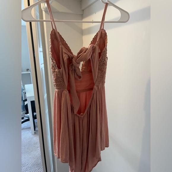 Blush Pink Cute Summer Romper - Picture 4 of 5